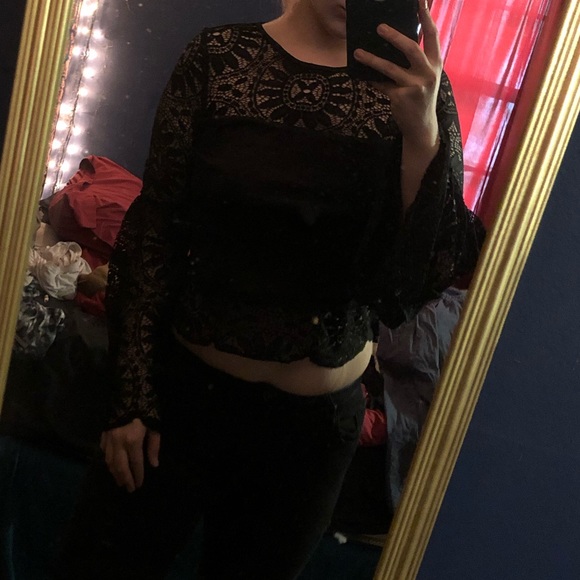 Lace top - Picture 4 of 4